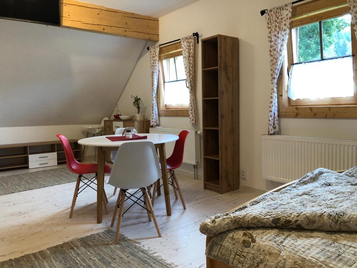 Apartman U Setra ペツ・ポト・スニェシュコウ エクステリア 写真